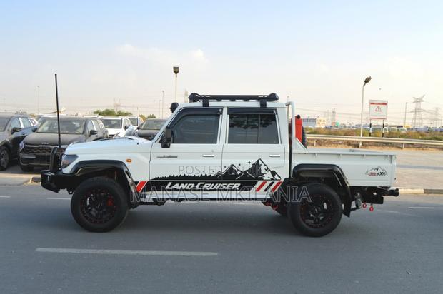 Toyota Land Cruiser 79 Series 2022 Pearl