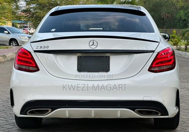 Mercedes-Benz C200 2014 White