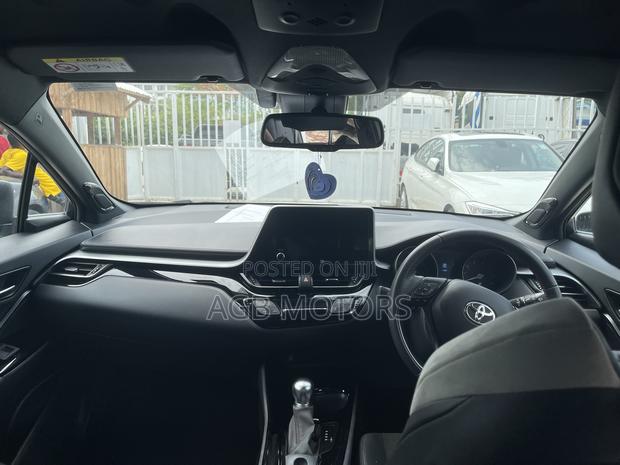 Toyota C-HR 2022 White