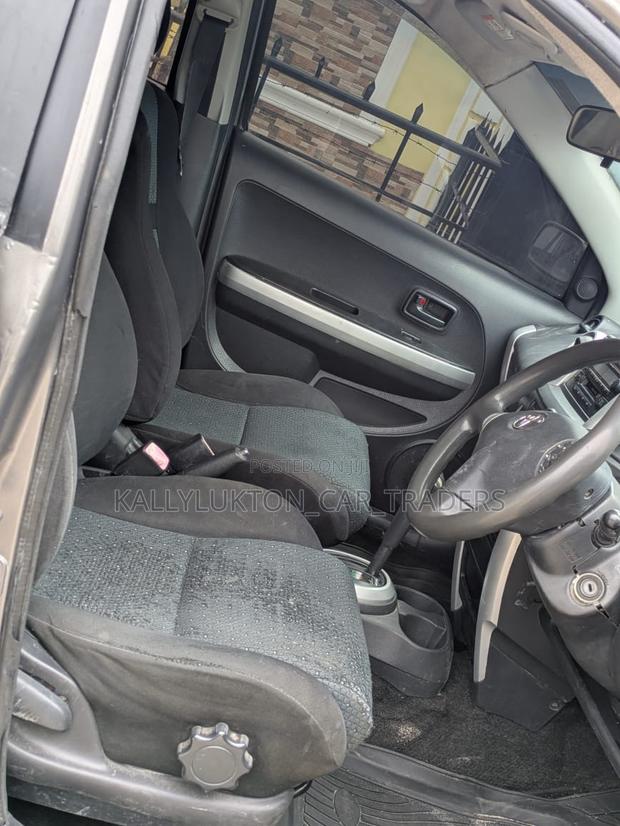 Toyota IST 2005 Gray
