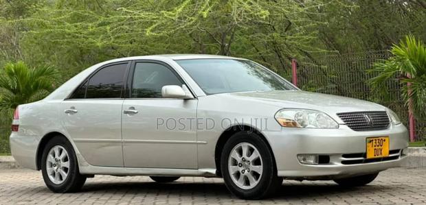 Toyota Mark II 2004 Silver