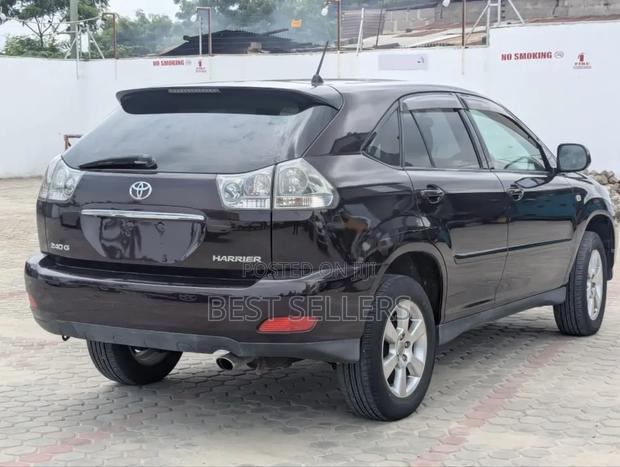Toyota Harrier 2.4 2005 Maroon