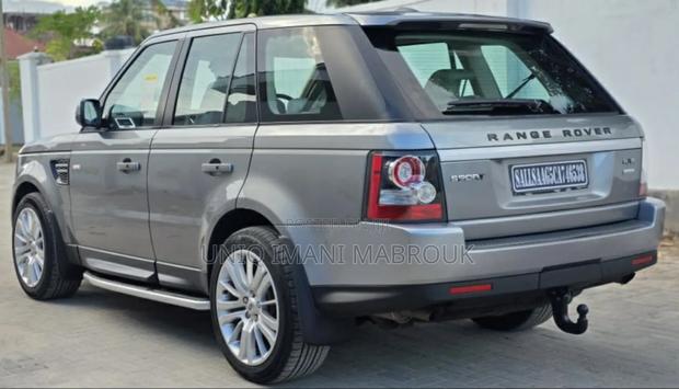 Land Rover Range Rover Sport 2012 Gray