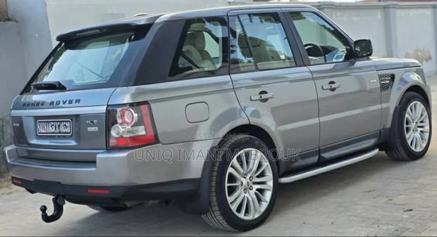 Land Rover Range Rover Sport 2012 Gray