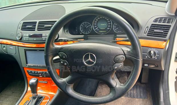 Mercedes-Benz E350 2008 White