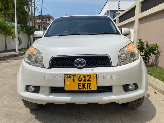 Toyota Rush 2008 White