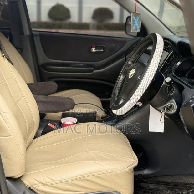 Toyota Kluger 2003 Black