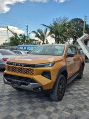 New Toyota Hilux 2025 Gold for sale