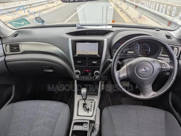 Subaru Forester 2.5X Limited 2012