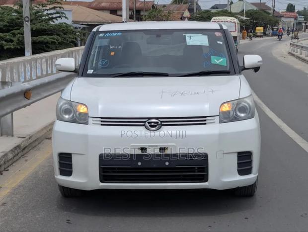 Toyota Corolla Rumion Hatchback 1.8 AWD 2008 White