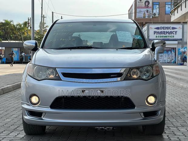 Mitsubishi Outlander 2011 Silver