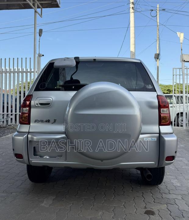Toyota RAV4 1.8 2004 Silver