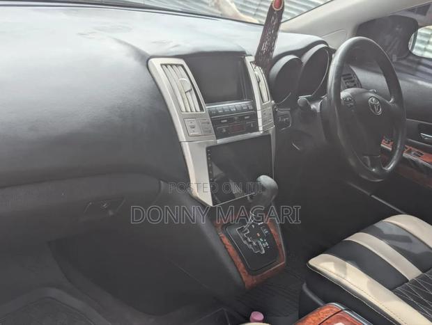 Toyota Harrier 2.4 2004 Black