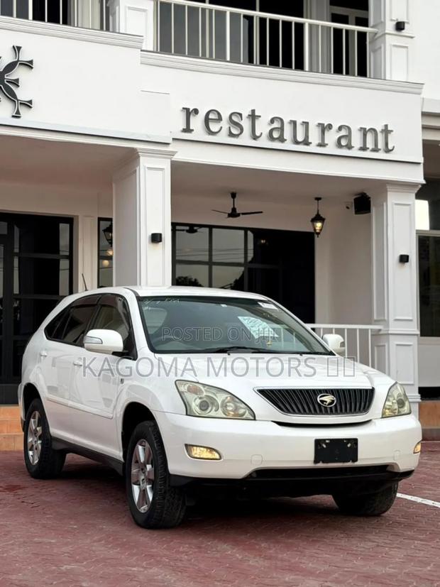 Toyota Harrier 2005 White