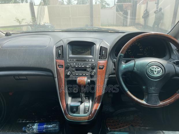 Toyota Harrier 2.4 16V 2003 Silver