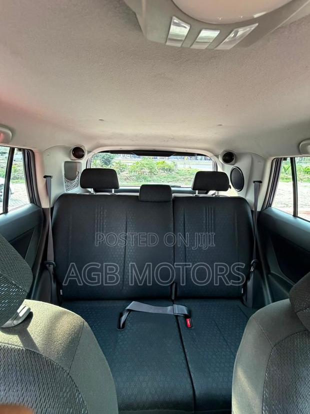 Toyota Corolla Rumion Hatchback 1.5 FWD 2009 Blue