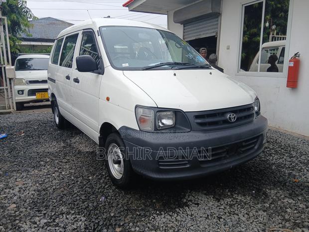 Toyota TownAce 2004 White