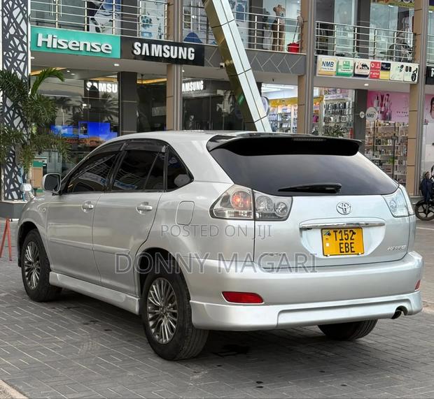 Toyota Harrier 2004 Silver