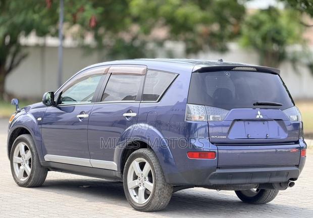 Mitsubishi Outlander 2006 Blue