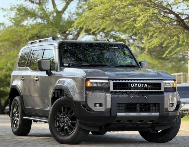 Toyota Land Cruiser Prado 2025 Gray