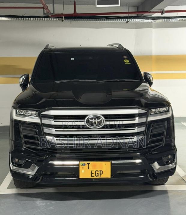 Toyota Land Cruiser 2023 Black