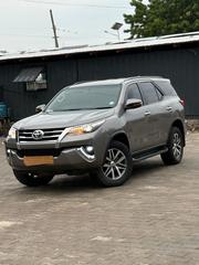 Toyota Fortuner 2018 Gray for sale