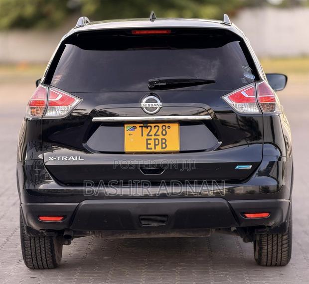 Nissan X-Trail 2.0 Petrol FWD 2014 Black