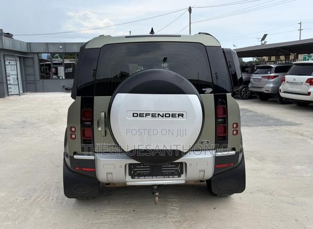 Land Rover Defender 2021 Green