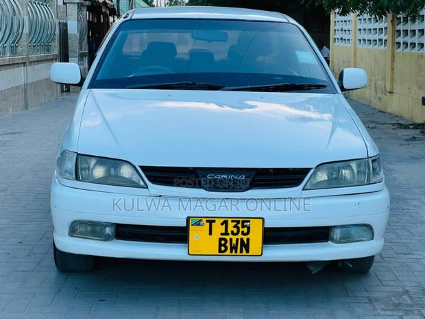 Toyota Carina 2001 White