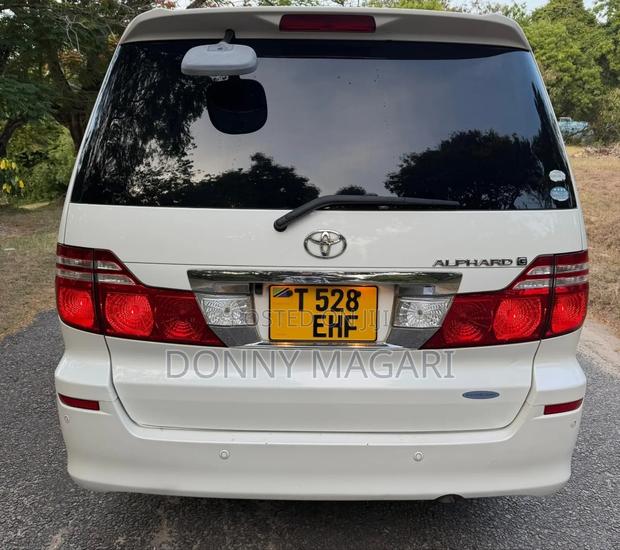 Toyota Alphard 2006 White