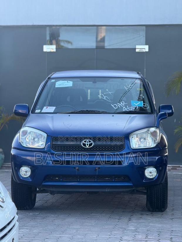 Toyota RAV4 1.8 2005 Blue