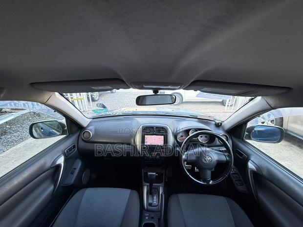 Toyota RAV4 1.8 2005 Blue
