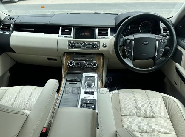 Land Rover Range Rover Sport 2012 Gray