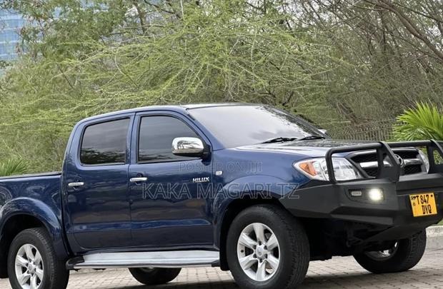 Toyota Hilux 2007 Blue