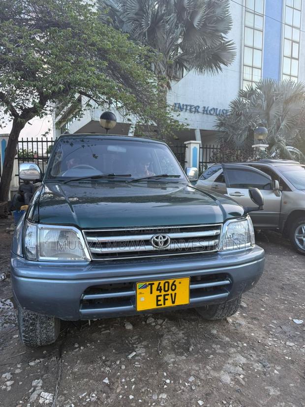 Toyota Land Cruiser Prado 2004 Green