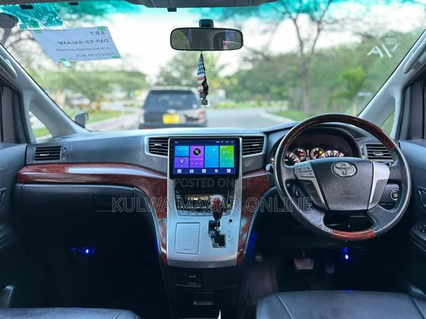 Toyota Vellfire 2011 Black
