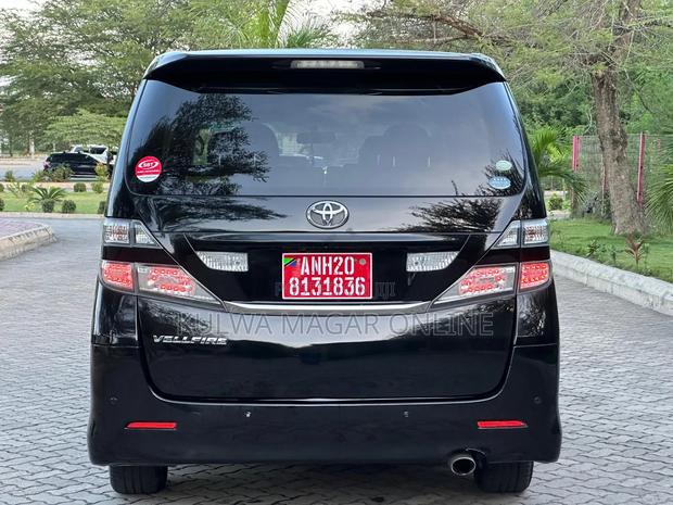 Toyota Vellfire 2011 Black