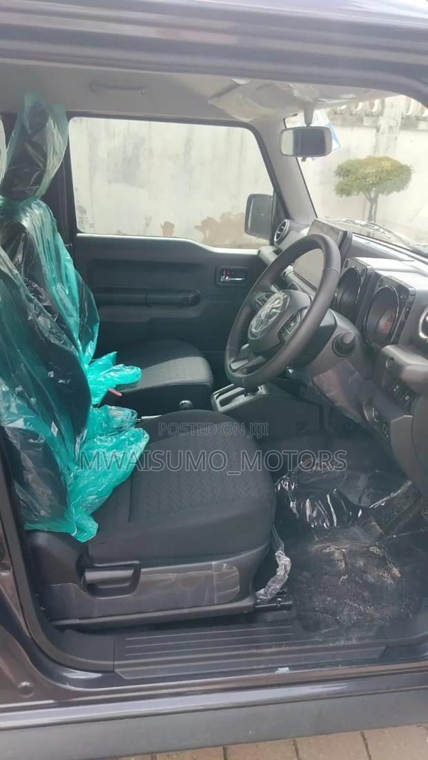 Suzuki Jimny 2025 Black