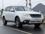 Subaru Forester 2.5X Automatic 2012 White for sale