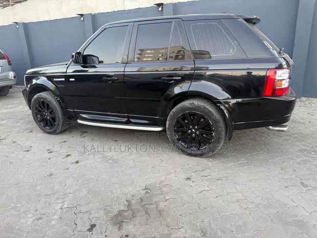 Land Rover Range Rover 2010 Black