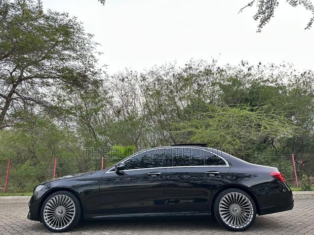 Mercedes-Benz E200 2018 Black