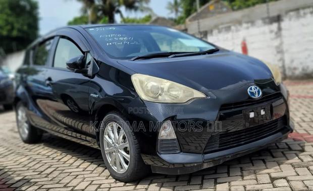 Toyota Aqua 2013 Black