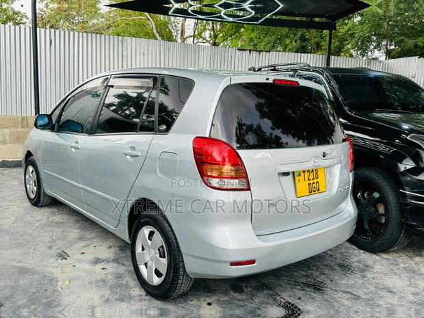 Toyota Corolla Spacio 2005 Silver