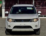 Mitsubishi Outlander 2007 White for sale
