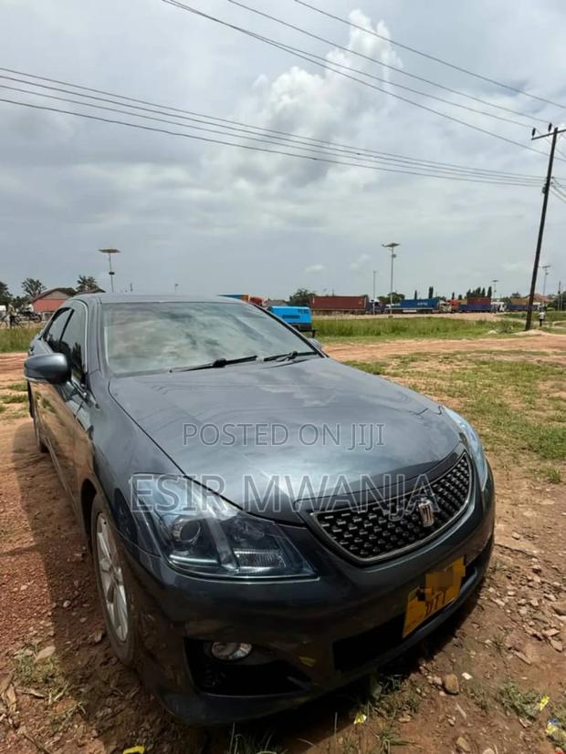 Toyota Crown 2008 Gray