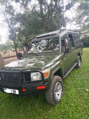 Toyota Land Cruiser 2017 Green for sale