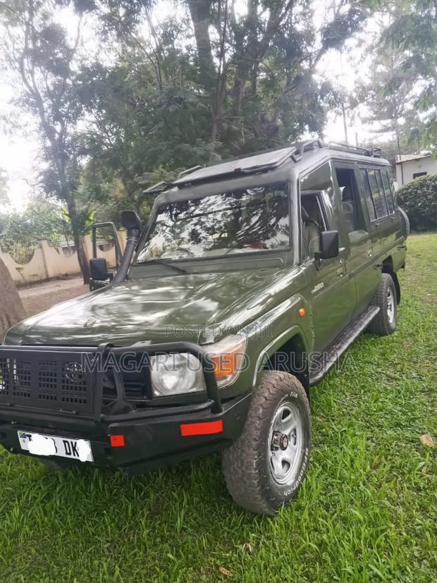 Toyota Land Cruiser 2017 Green
