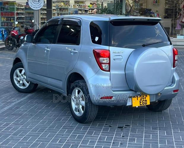 Toyota Rush 1.5 AWD 2006 Silver