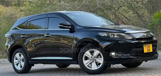Toyota Harrier 2.0 2015 Black