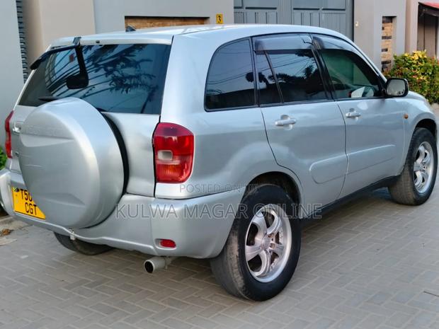 Toyota RAV4 Automatic 2003 Silver